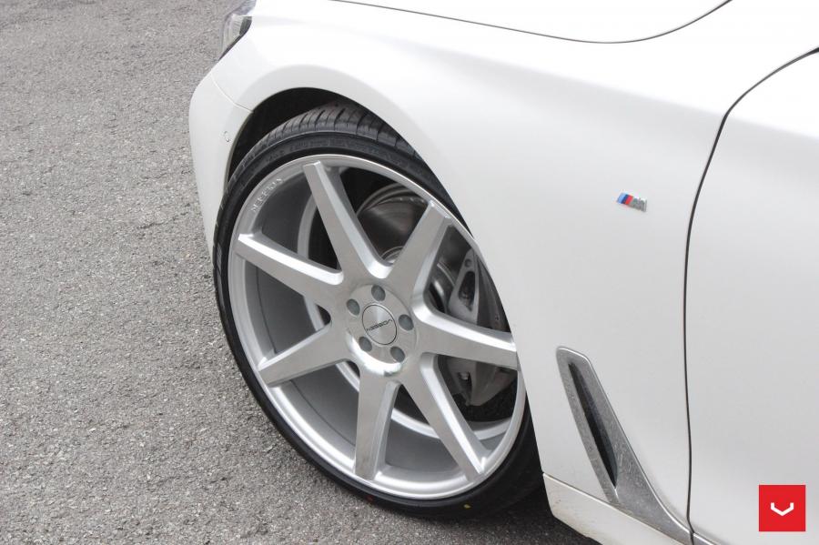 Колеса BMW 740Li xDrive on Vossen Wheels (CV7) 2017 года  (фото 9 из 10)